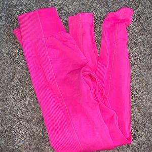 Pink gym shark leggings